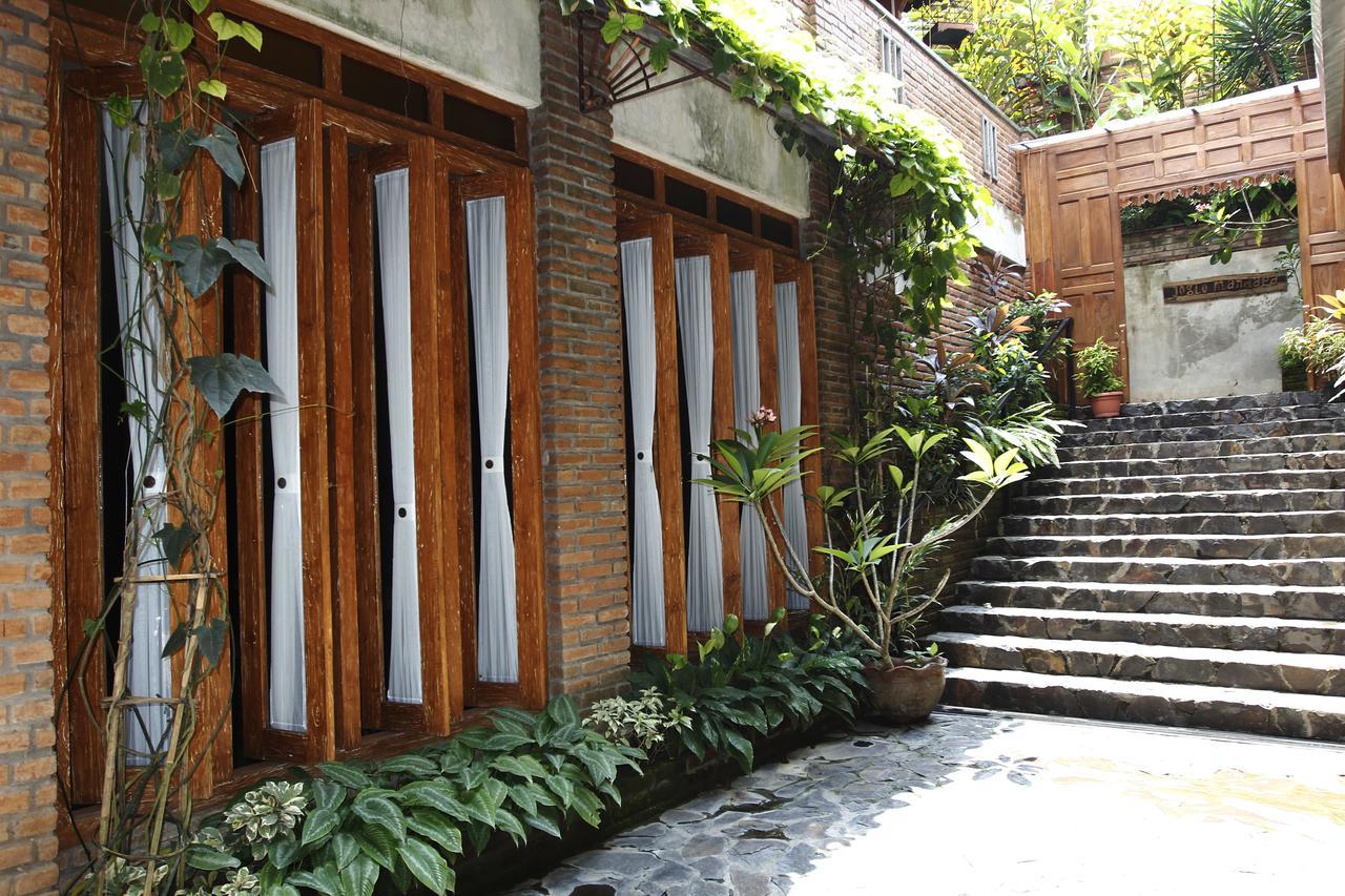 Joglo Mandapa Boutique Hotel Jarakan Exterior foto
